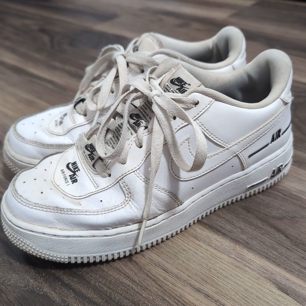 Nike Air Force One LV8 Double Air Swoosh Overbranding Size 6.5Y CJ4092-100 White